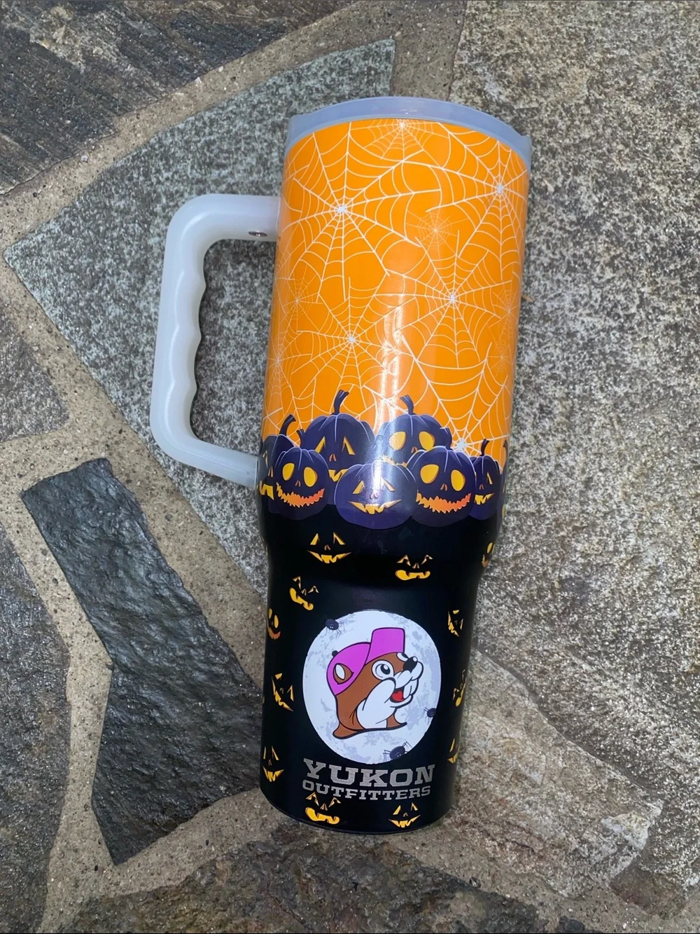 Buc-ees Halloween 2025 Travel Mug - put a spell on me